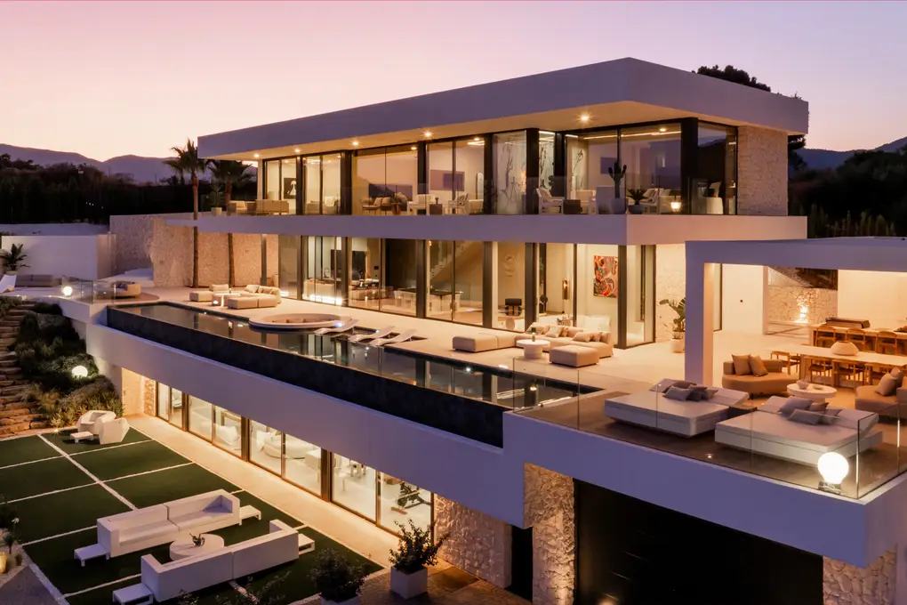 Architectural Masterpiece with Panoramic Views in Monte Mayor, Benahavís