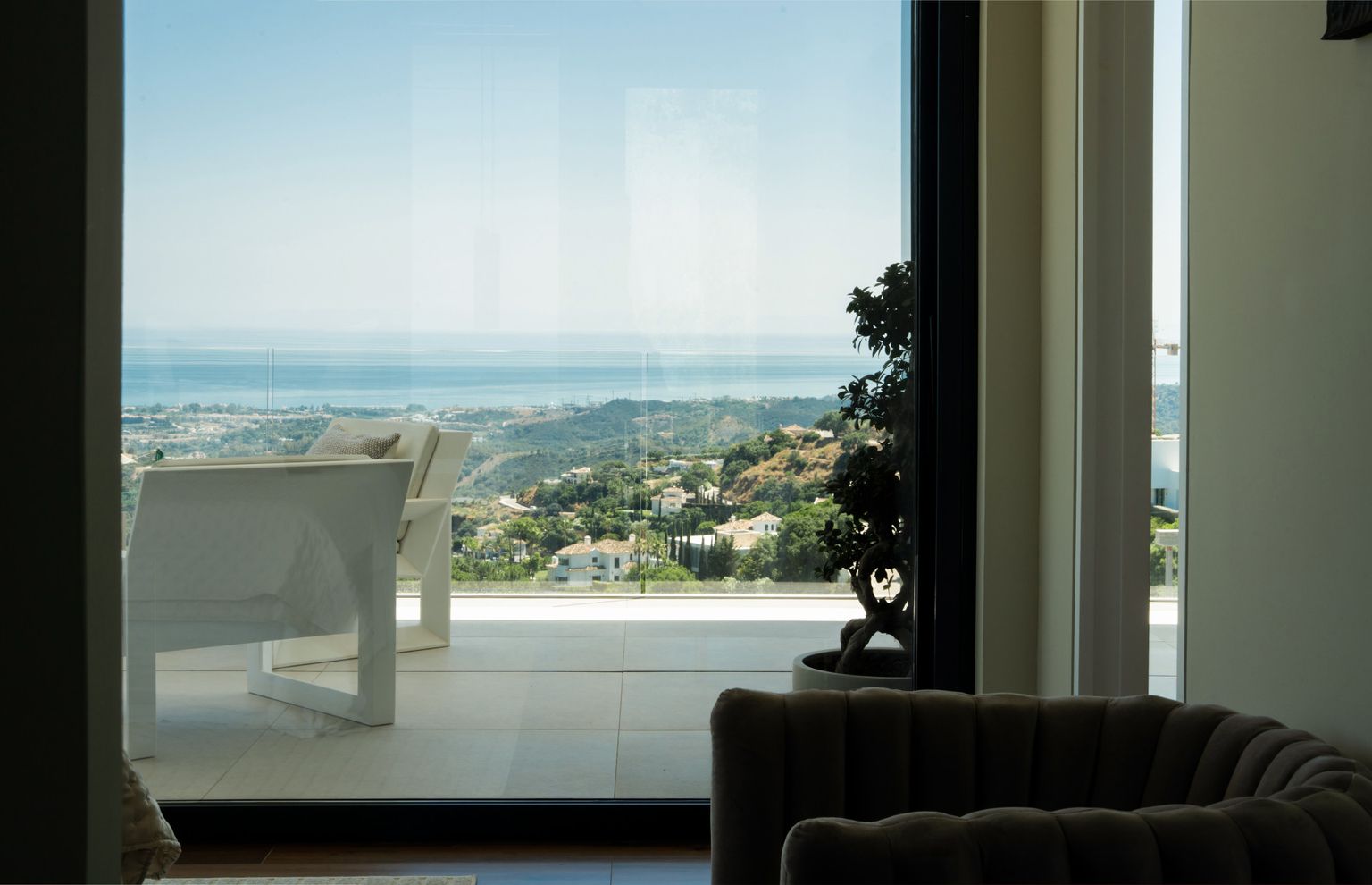 Architectural Masterpiece with Panoramic Views in Monte Mayor, Benahavís