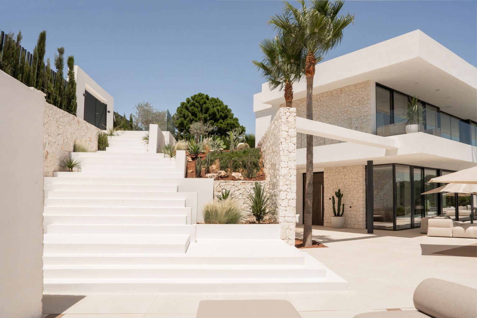 Architectural Masterpiece with Panoramic Views in Monte Mayor, Benahavís