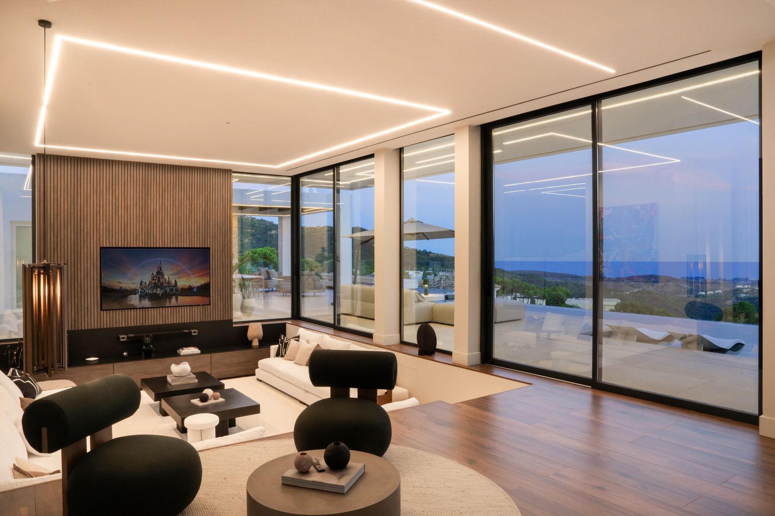 Architectural Masterpiece with Panoramic Views in Monte Mayor, Benahavís