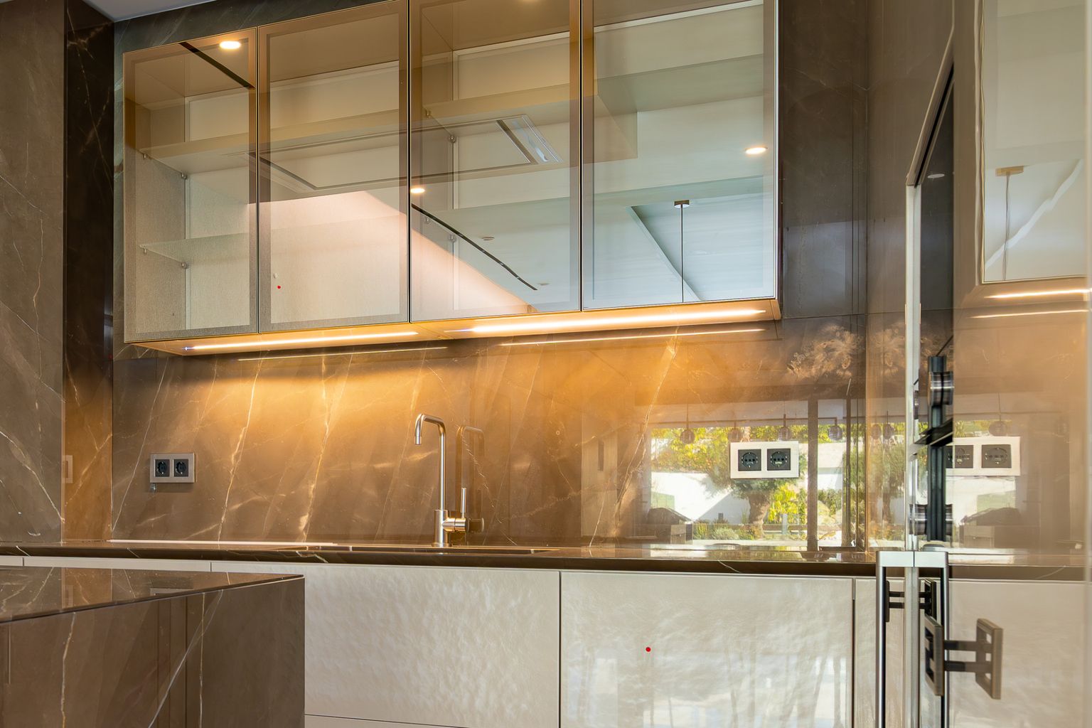 Stunning 4-Bedroom Ground Floor Apartment in Epic Phase