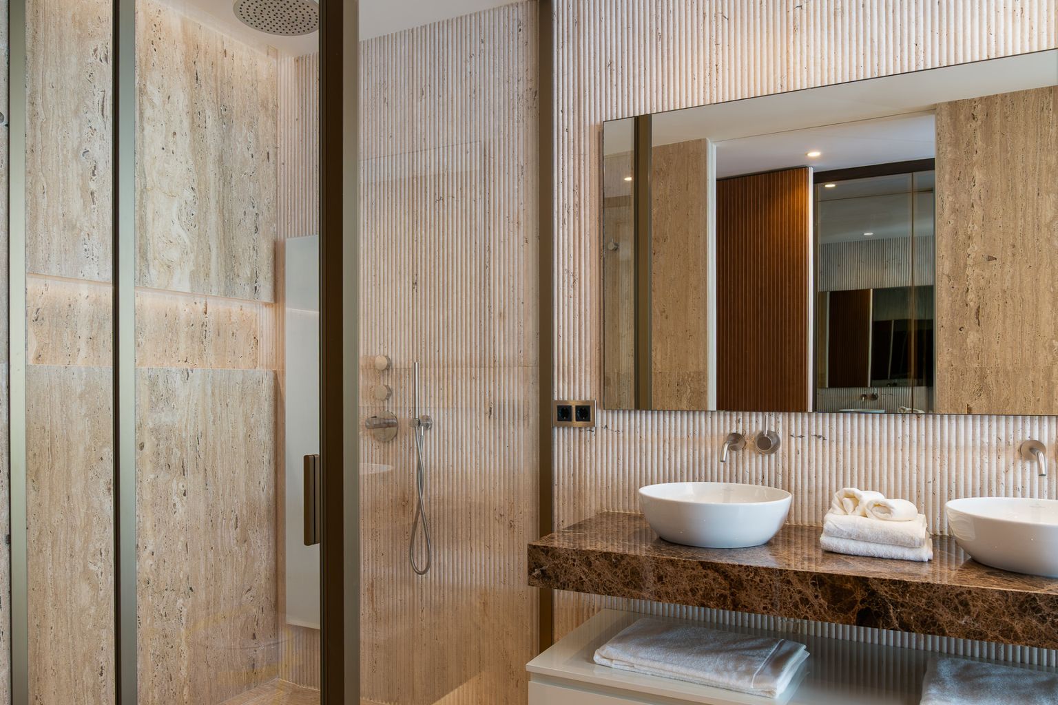 Stunning 4-Bedroom Ground Floor Apartment in Epic Phase