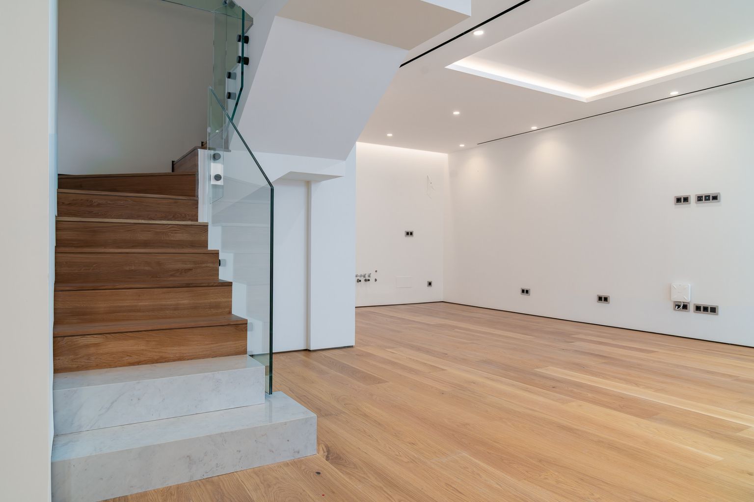 Stunning 4-Bedroom Ground Floor Apartment in Epic Phase