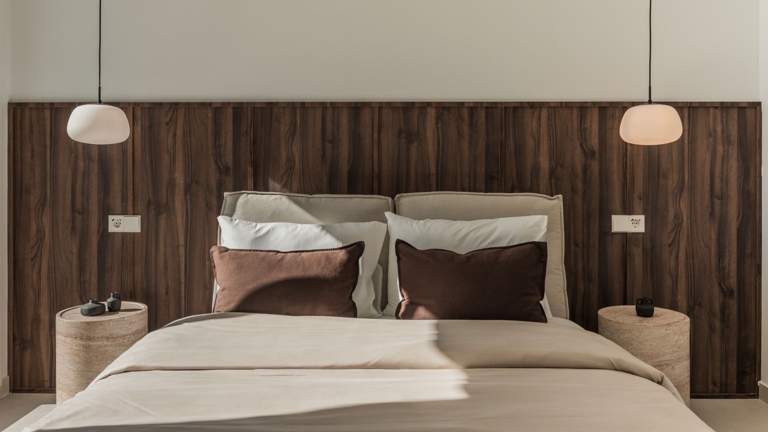 Duplex penthouse with panoramic sea views in Nueva Andalucía