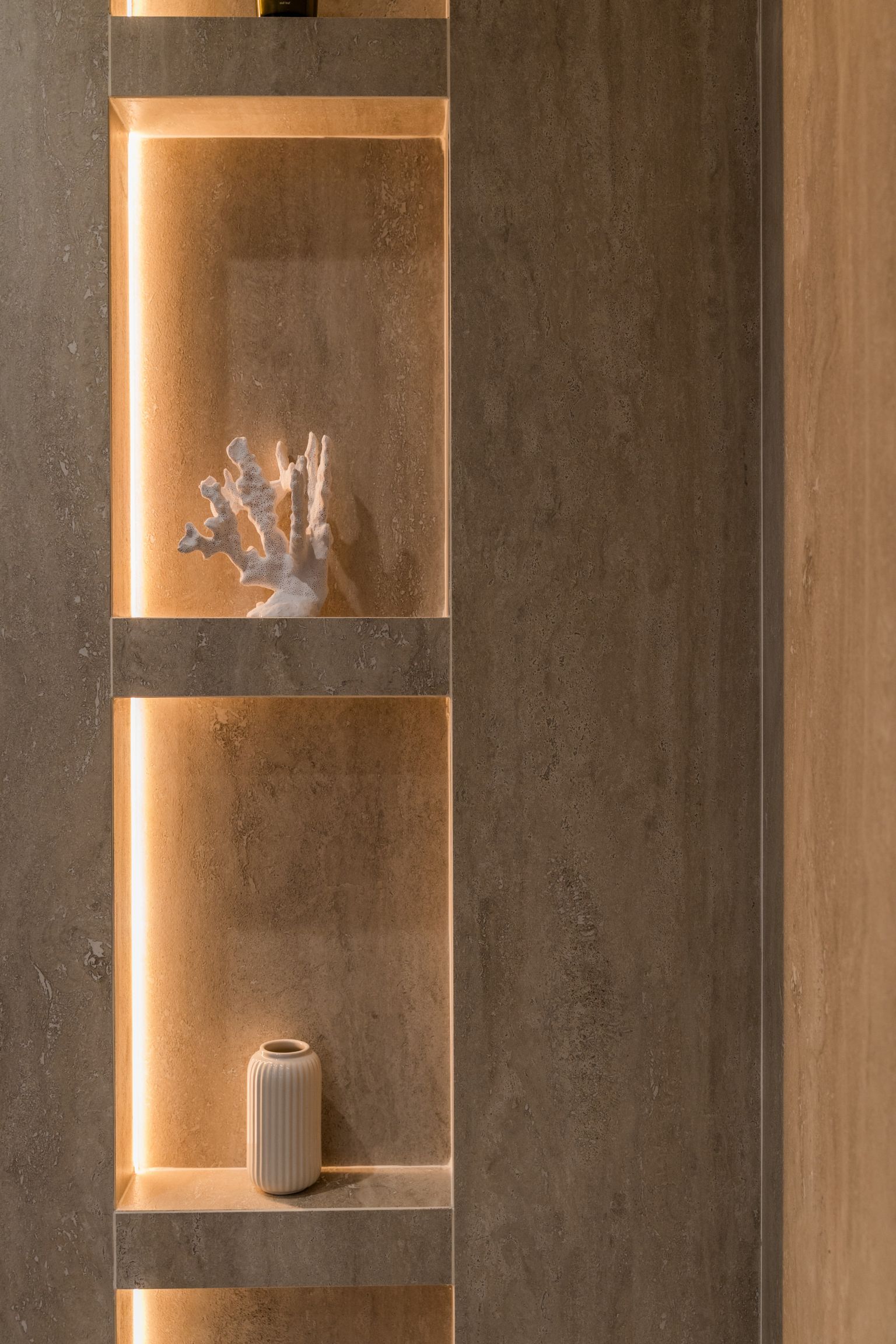 Duplex penthouse with panoramic sea views in Nueva Andalucía